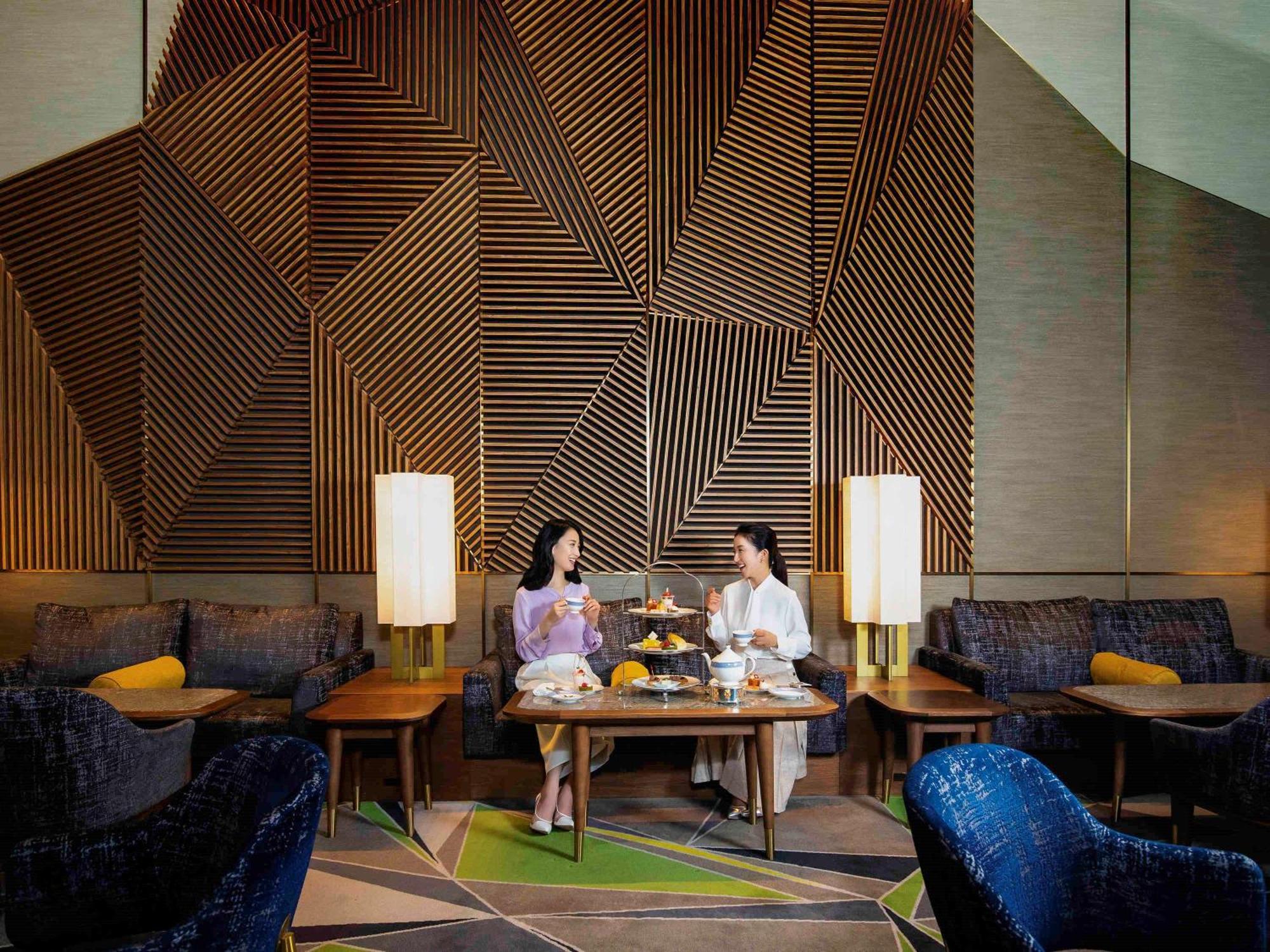 Swissotel Nankai Ōsaka Exterior foto The lobby lounge